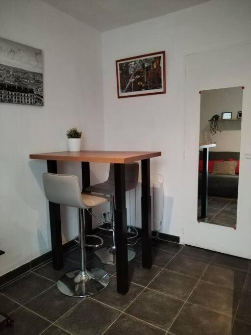 Le Petit Charrier Apartman Aix-en-Provence Kültér fotó